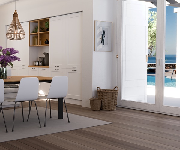 centro kitchen κουζίνα, Banoffee, ανοιχτόχρωμο ξύλο, νησίδα, καναπές, τραπέζι, λευκό χρώμα, ψηλά ντουλάπια