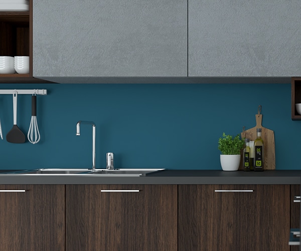 centro kitchen κουζίνα, design, μοντέρνα κουζίνα,semmel, ερμάρια σε σκούρες ξύλινες αποχρώσεις, με ανάγλυφη υφή, γκρι βιομηχανικό τσιμέντο και μεταλλικά στοιχεία, γαλάζιο χρώμα , γωνιακός πάγκος κουζίνας